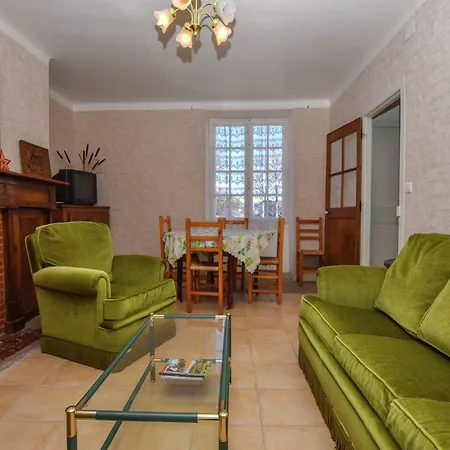 Semesterbostad In Near Dordogne River, Cleaning Included Montfaucon (Lot)
